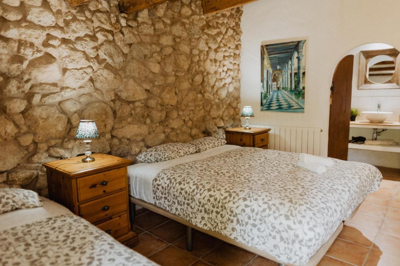 Cal Pau Cruset Guest House Torrellas de Foix Exterior foto